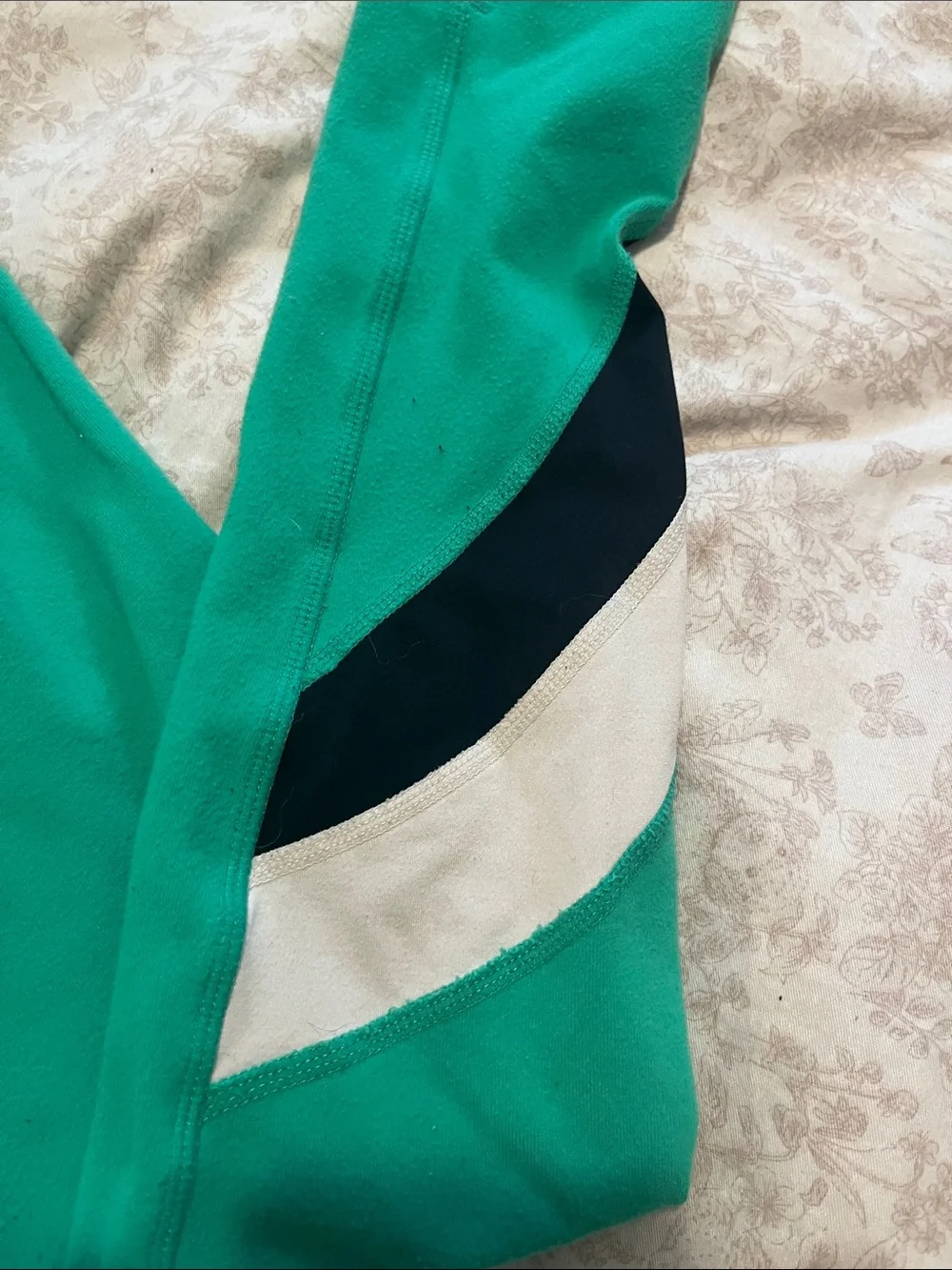 lululemon athletica Emerald Green Hooded Zip Jacket with Contrast Panels - Picture 4 of 5